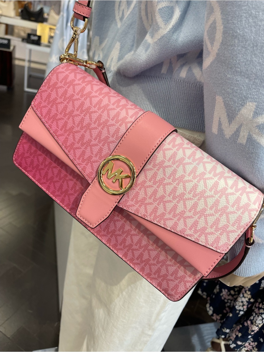MICHAEL KORS Greenwich Medium Ombré Signature Logo Convertible Flap Shoulder Bag - Picture 4 of 16